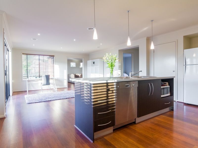 Drouin VIC 3818