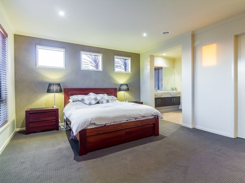 Drouin VIC 3818
