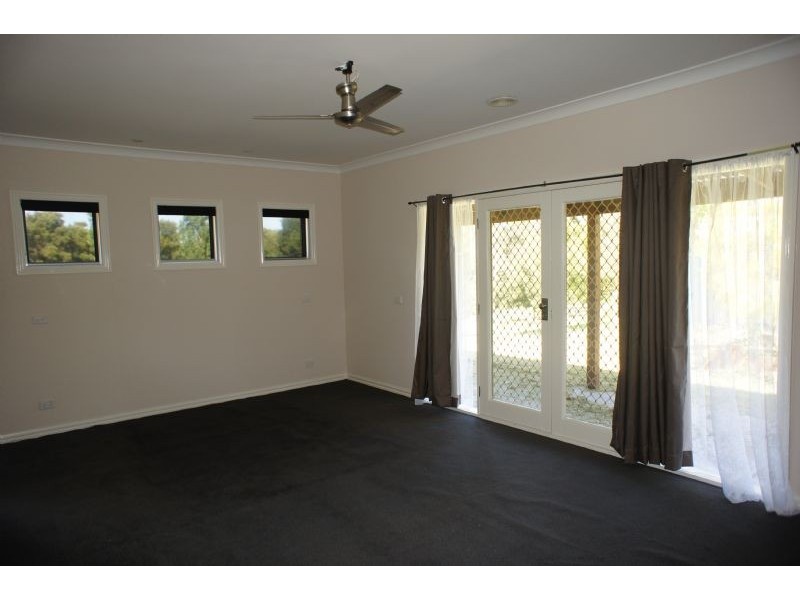 Drouin VIC 3818