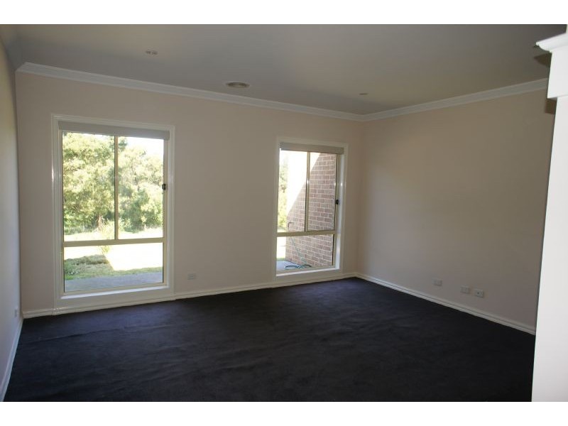 Drouin VIC 3818