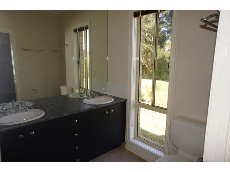 Drouin VIC 3818
