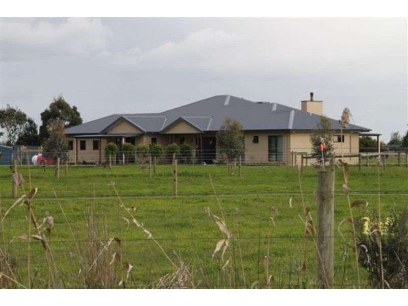 Bayles VIC 3981