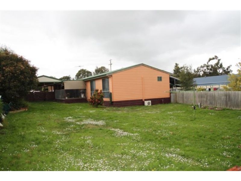 Nyora VIC 3987
