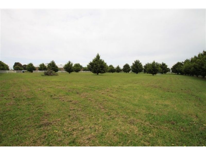 Caldermeade VIC 3984