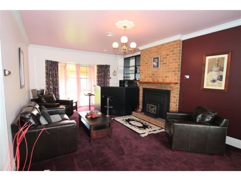 Caldermeade VIC 3984