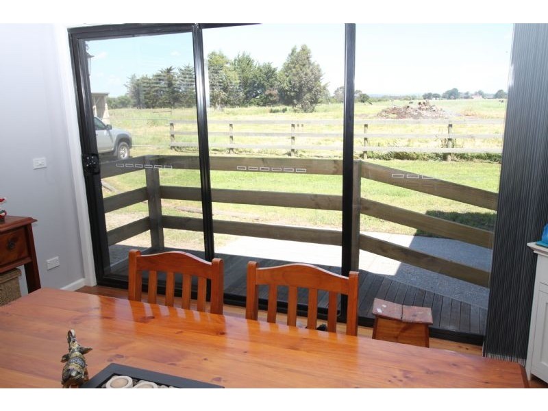 Caldermeade VIC 3984