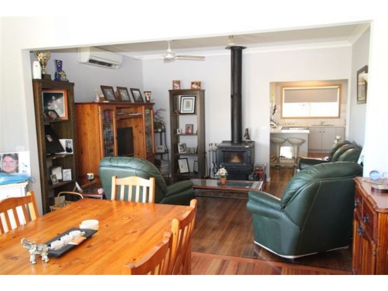 Caldermeade VIC 3984