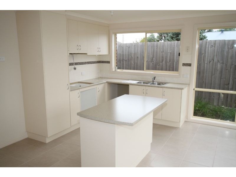 1/378 Rossiter Road, Koo Wee Rup VIC 3981