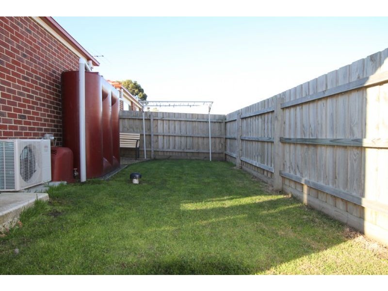 2/378 Rossiter Road, Koo Wee Rup VIC 3981