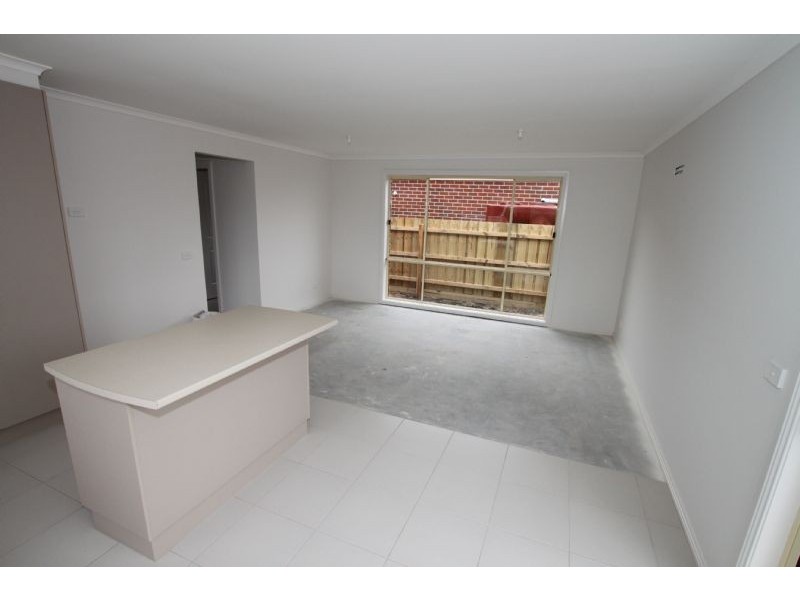 2/378 Rossiter Road, Koo Wee Rup VIC 3981