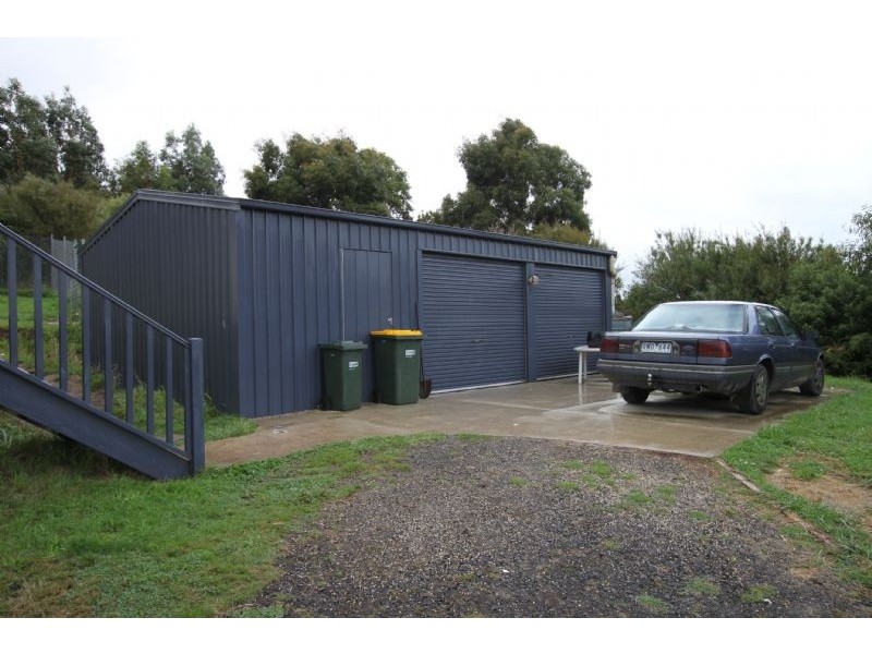 Nyora VIC 3987