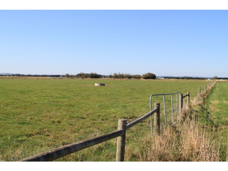 Caldermeade VIC 3984