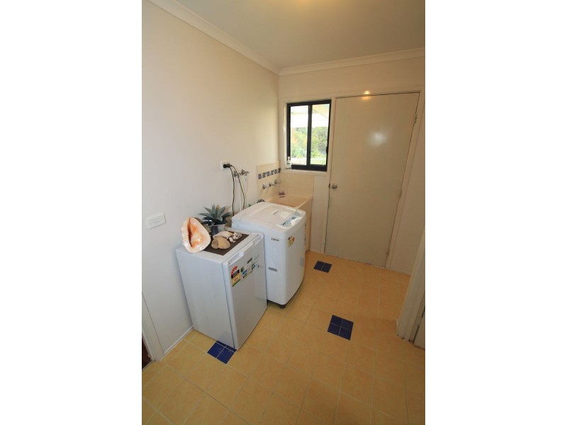 Nyora VIC 3987