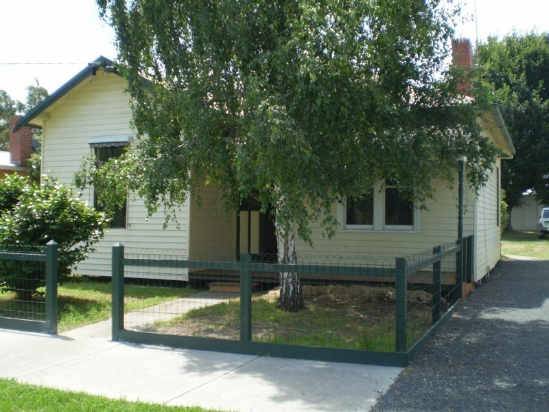 Bayles VIC 3981
