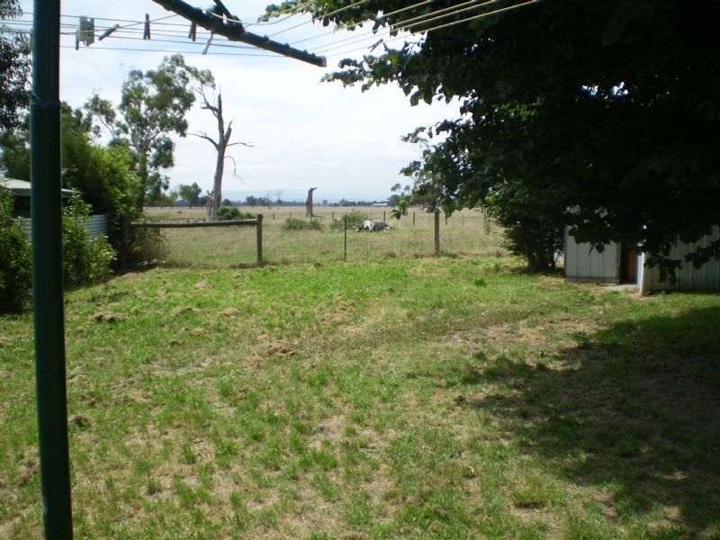 Bayles VIC 3981