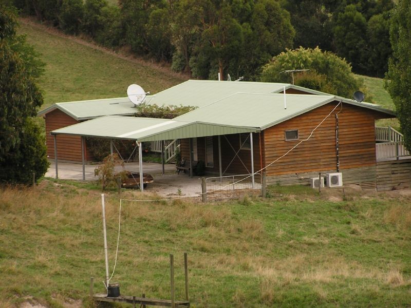 Loch VIC 3945