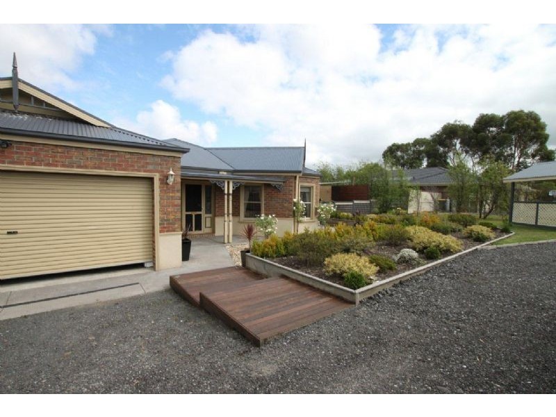 Nyora VIC 3987