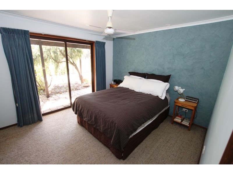 Bayles VIC 3981