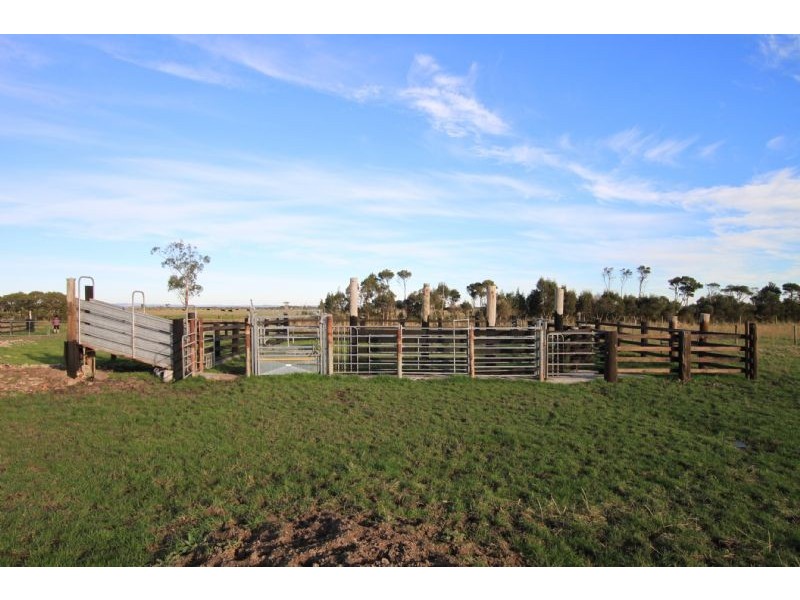 590 Boundary Drain Road, Koo Wee Rup VIC 3981