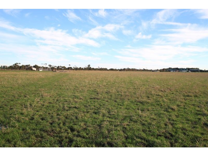 590 Boundary Drain Road, Koo Wee Rup VIC 3981