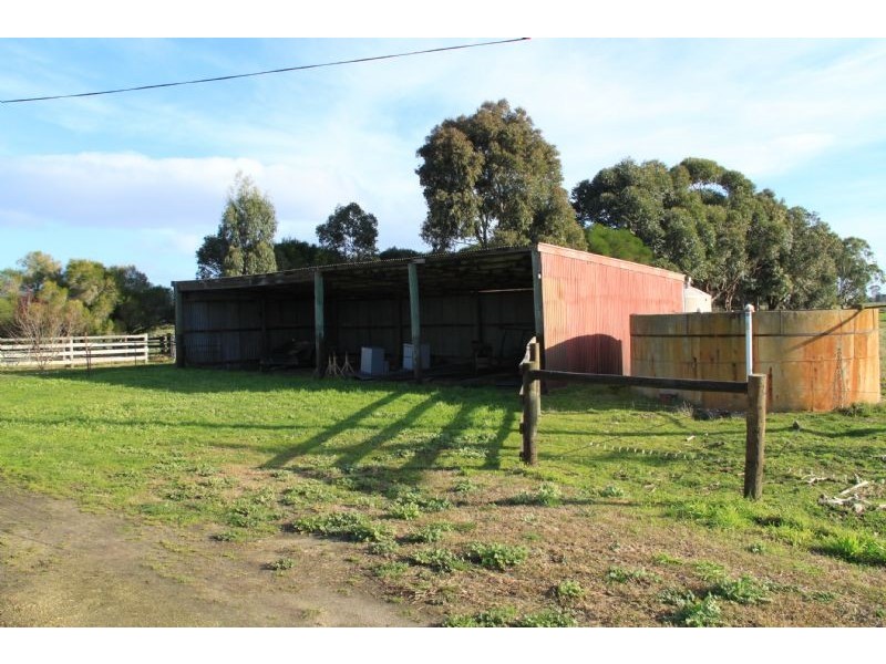 590 Boundary Drain Road, Koo Wee Rup VIC 3981