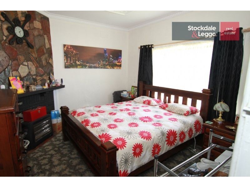 Bayles VIC 3981