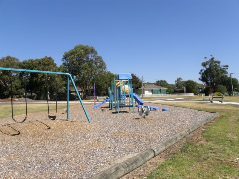 11 Sonia Cresent, Pioneer Bay VIC 3984