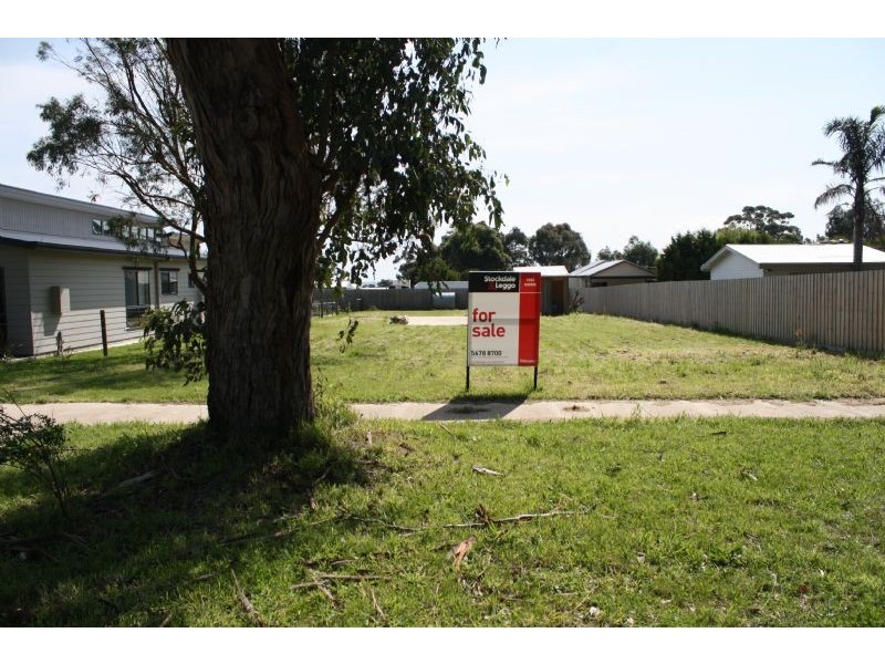 8 Tatiara Drive, Grantville VIC 3984