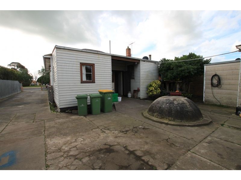 8 Westernport Road, Lang Lang VIC 3984