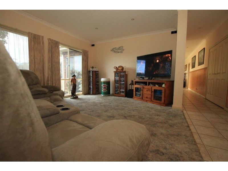 218 McDonalds Track, Lang Lang VIC 3984