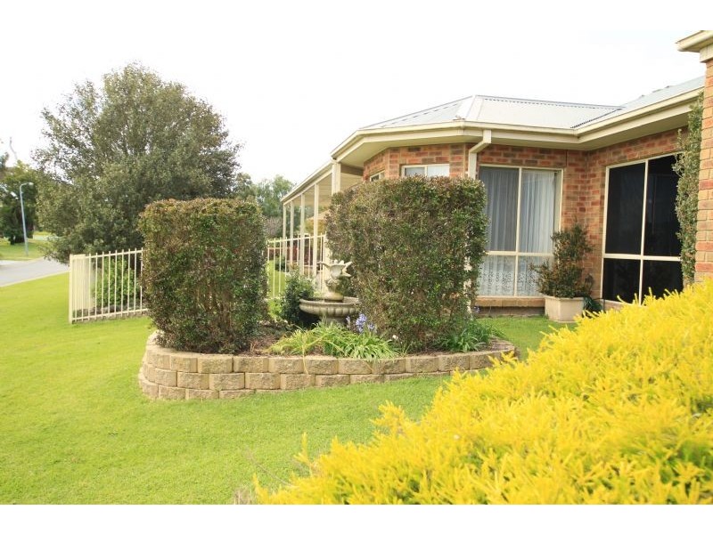 218 McDonalds Track, Lang Lang VIC 3984