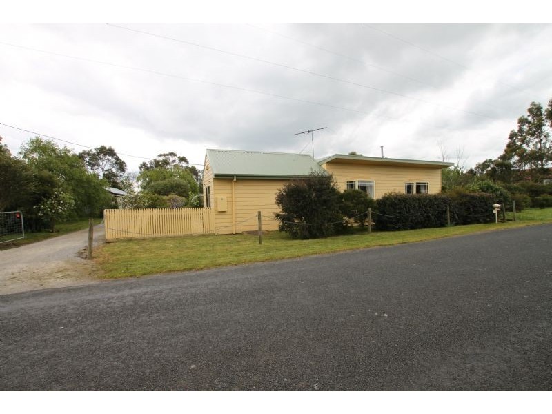 90 Woodleigh – St Helier Rd, Woodleigh VIC 3945