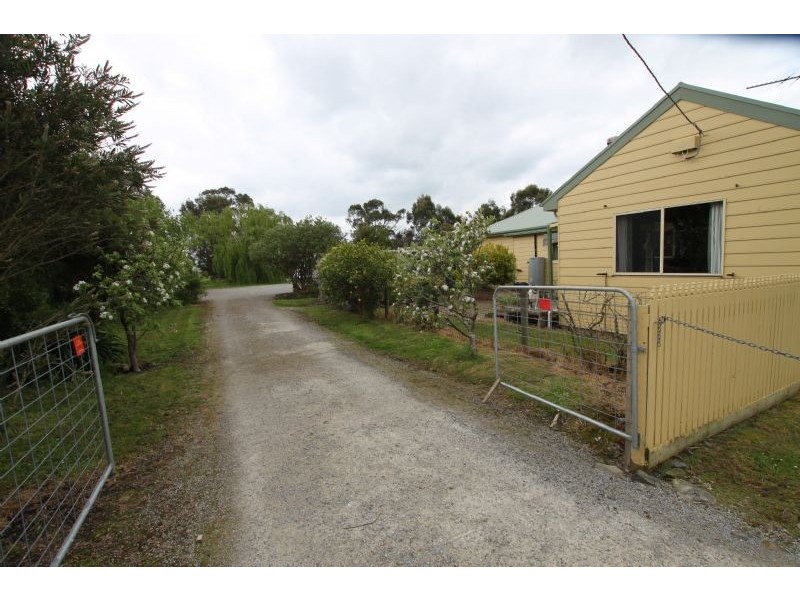 90 Woodleigh – St Helier Rd, Woodleigh VIC 3945