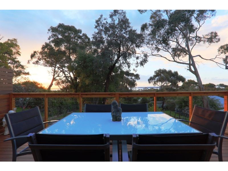 2 Agnes Street, Grantville VIC 3984