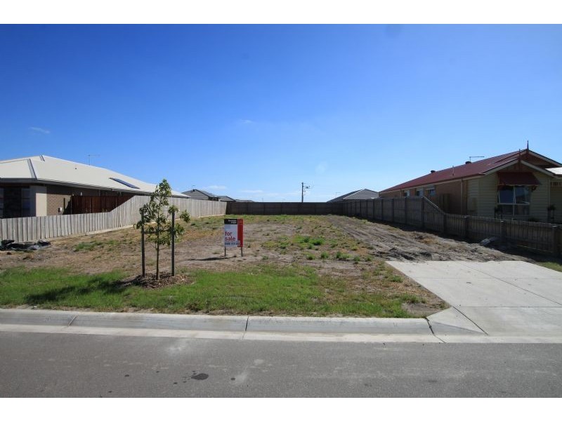 7 Ruby Avenue, Koo Wee Rup VIC 3981