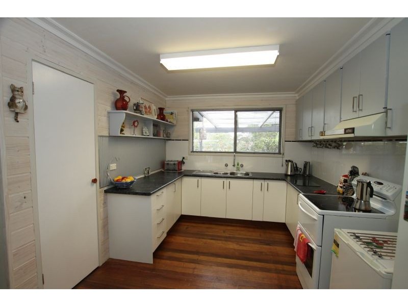 5 Barker Street, Corinella VIC 3984