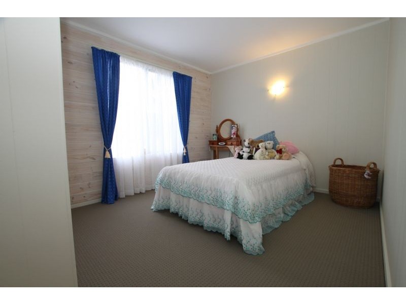 5 Barker Street, Corinella VIC 3984