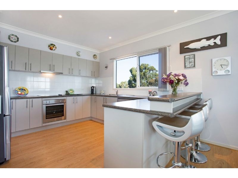 17 Burchell Close, Corinella VIC 3984