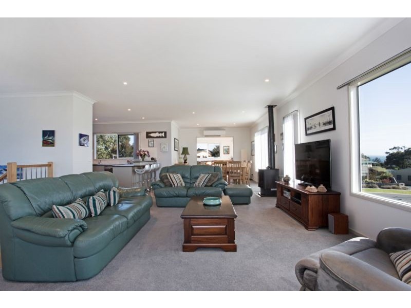 17 Burchell Close, Corinella VIC 3984