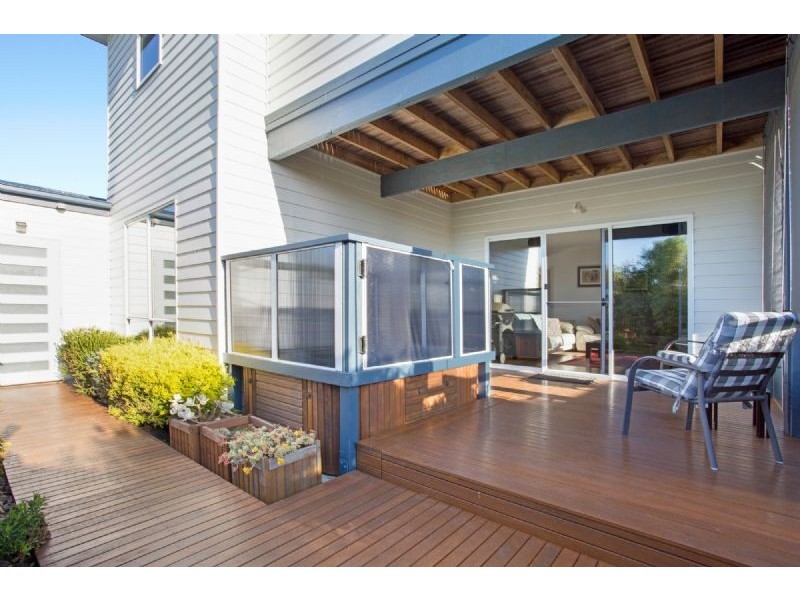 17 Burchell Close, Corinella VIC 3984