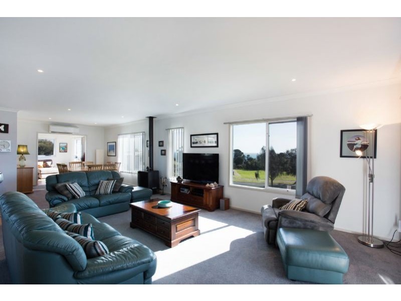 17 Burchell Close, Corinella VIC 3984