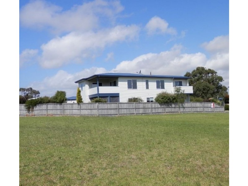 17 Burchell Close, Corinella VIC 3984