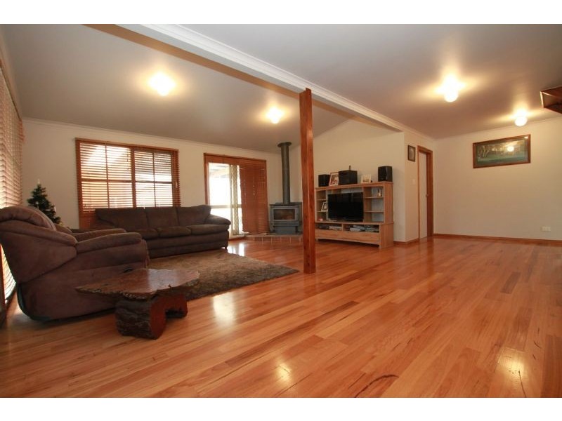 31 Davis Street, Nyora VIC 3987