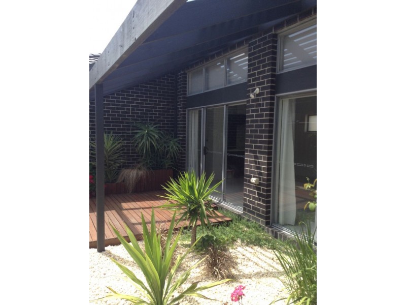 12 Cerulean Drive, Officer VIC 3809