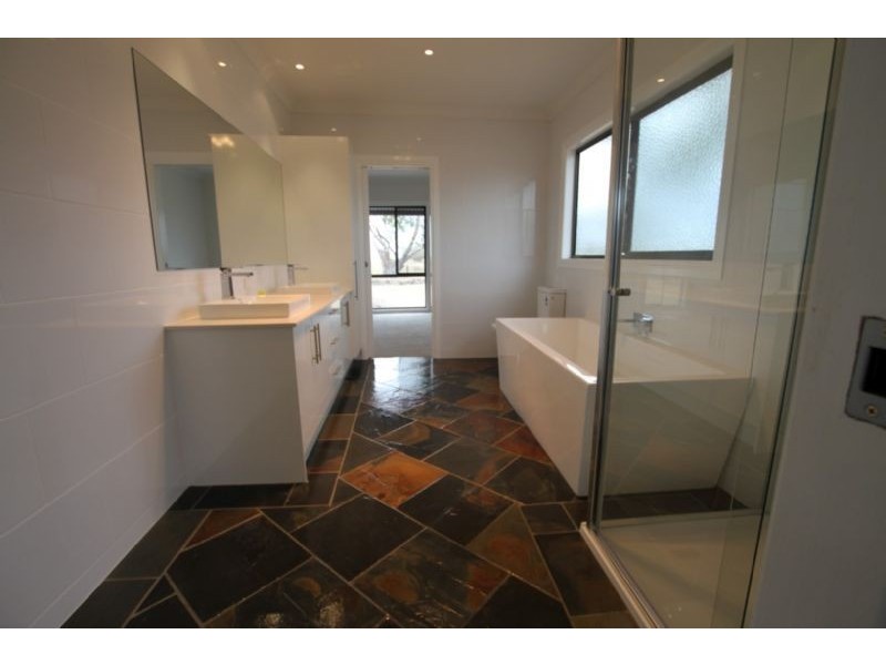 120 Edens Road, Caldermeade VIC 3984