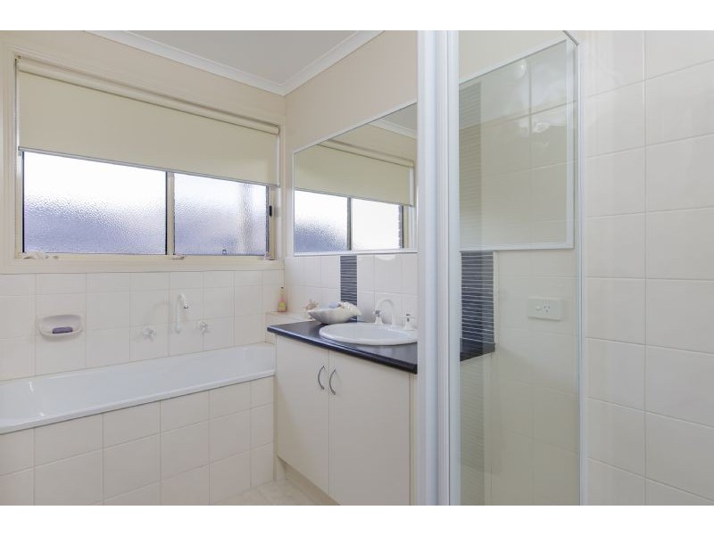 45 Sybella Avenue, Koo Wee Rup VIC 3981