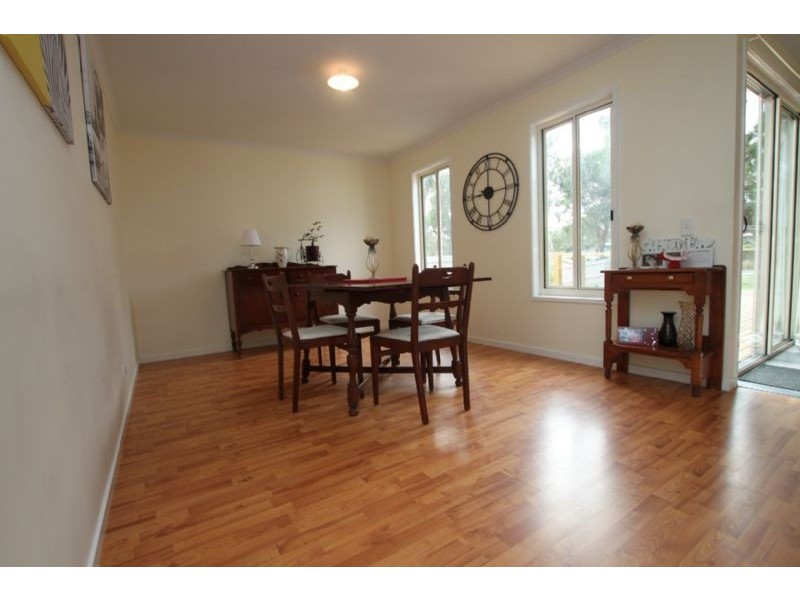 16 Tatiara Drive, Grantville VIC 3984