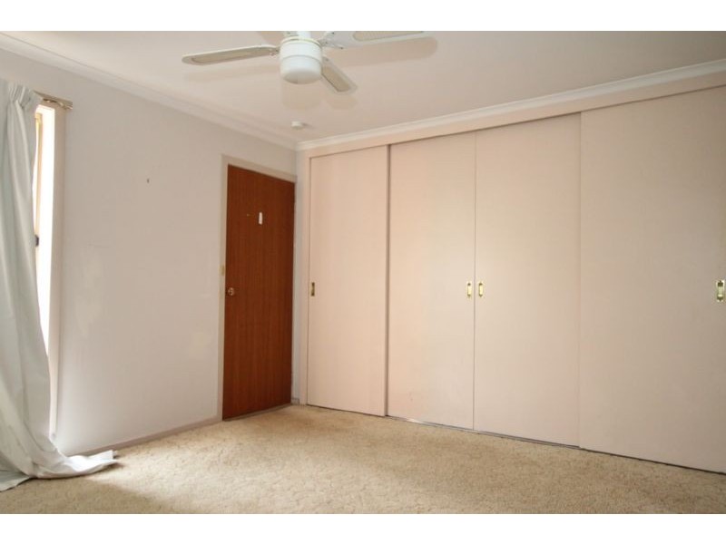 2/2 Maughan Road, Koo Wee Rup VIC 3981