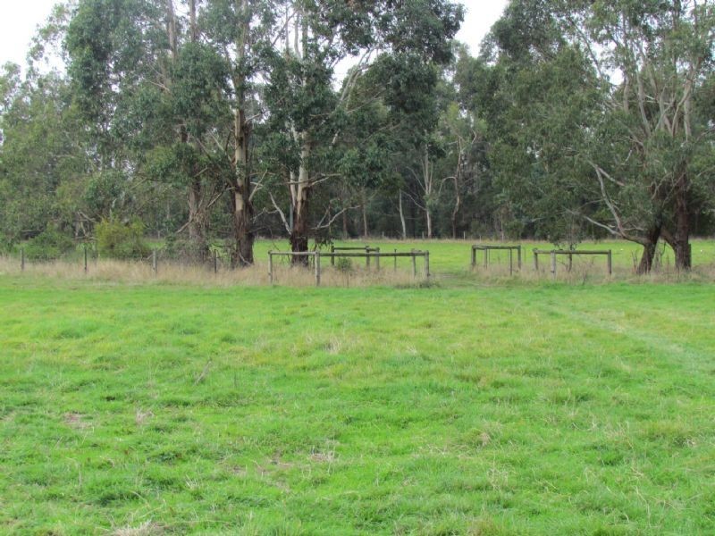 280 Berrys Road, Nyora VIC 3987