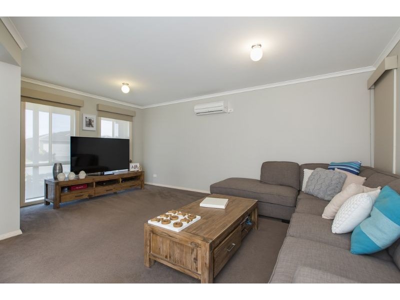 10 Quinny Street, Koo Wee Rup VIC 3981